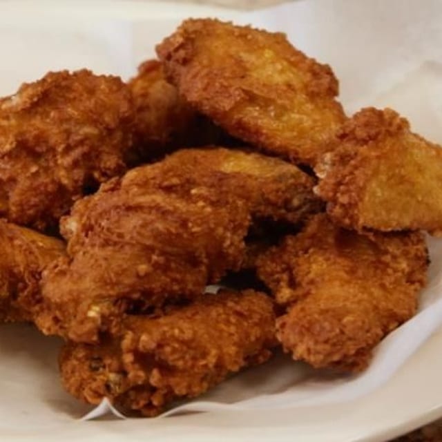 Napoli's Famous Wings.